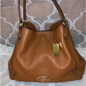 Coach tan leather purse- 3 compartments